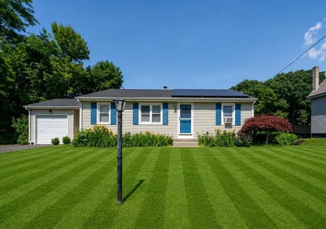 1st image of 62 Anthony St, Seekonk, MA 02771 | MLS# 73556216