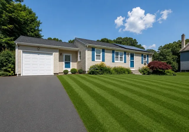 2nd image of 62 Anthony St, Seekonk, MA 02771 | MLS# 73556216