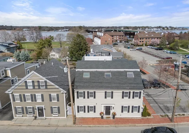 2nd image of 150 Merrimac St #I, Newburyport, MA 01950 | MLS# 73505393