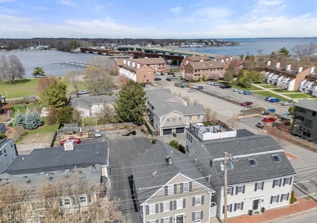 2nd image of 150 Merrimac St, Newburyport, MA 01950