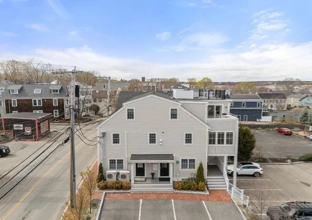 38th image of 150 Merrimac St #I, Newburyport, MA 01950 | MLS# 73505393
