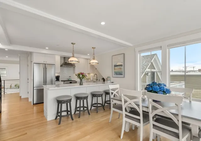 5th image of 150 Merrimac St, Newburyport, MA 01950