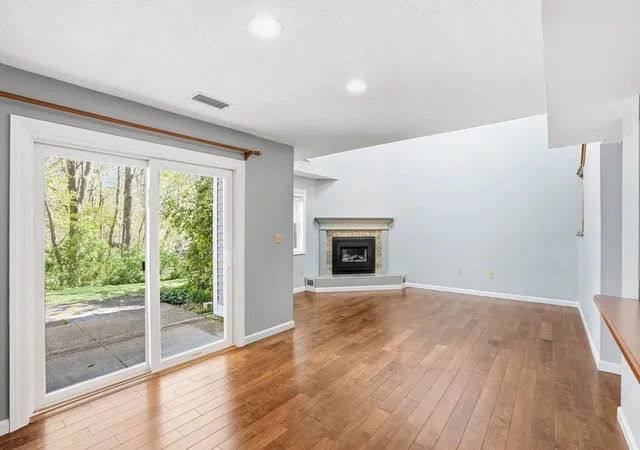Homes for sale in Hingham, MA | 3302 Tuckers Ln, Hingham, MA 02043