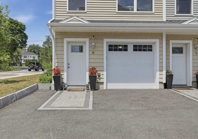 1st image of 1563 Andover St #10, Tewksbury, MA 01876 | MLS# 73551295