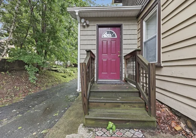 35th image of 80 Francis Street, Worcester, MA 01606 | MLS# 73557449