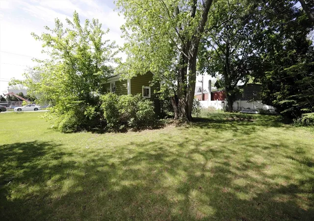 4th image of 5 Anthony St, Acushnet, MA 02743 | MLS# 73524564