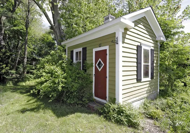 5th image of 5 Anthony St, Acushnet, MA 02743 | MLS# 73524564