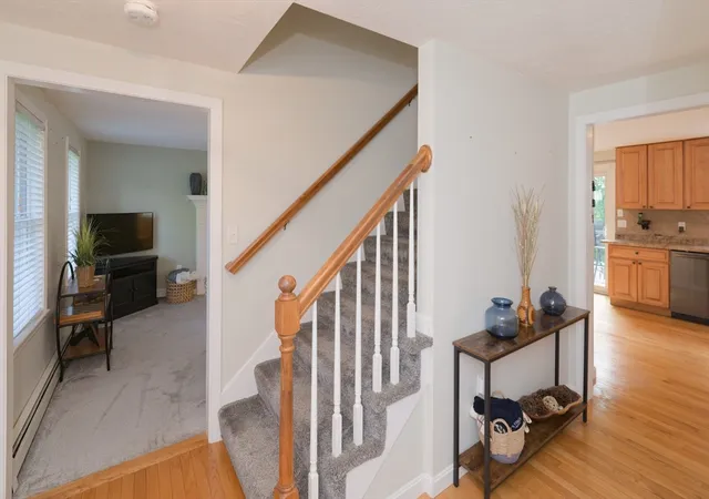 Homes for sale in Uxbridge, MA | 6 Chamberlain Road, Uxbridge, MA 01569 | MLS# 73522528