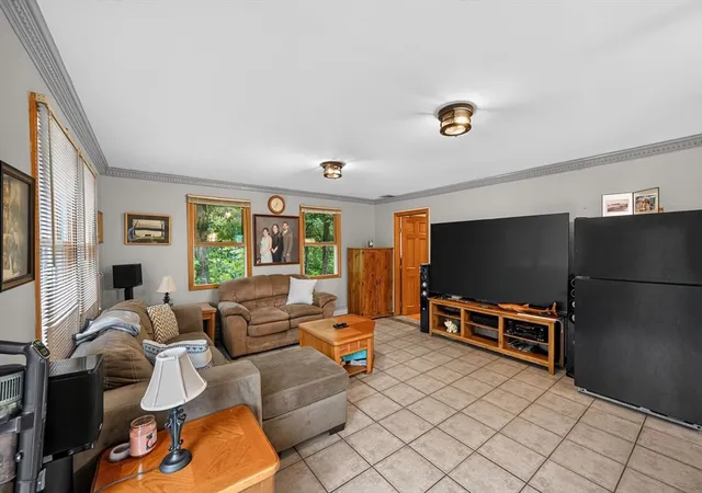 Homes for sale in Dedham, MA | 279 Sprague St, Dedham, MA 02026 | MLS# 73547849