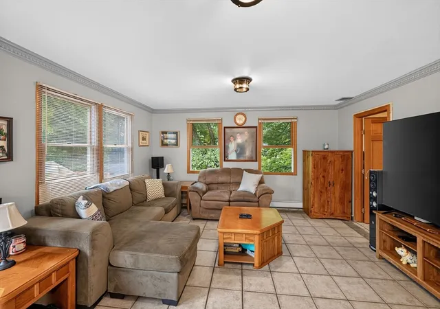 Homes for sale in Dedham, MA | 279 Sprague St, Dedham, MA 02026 | MLS# 73547849
