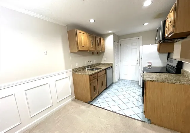 5th image of 13 Walden Dr #5, Natick, MA 01760 | MLS# 73551305