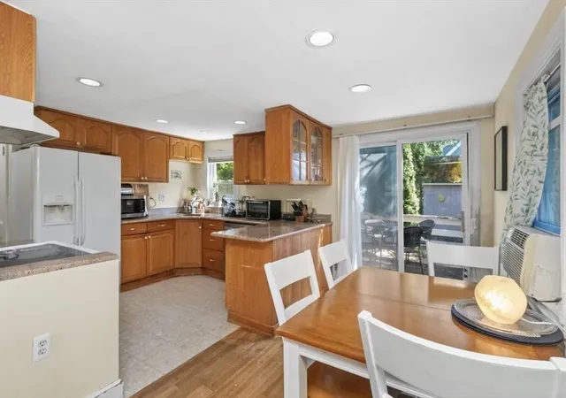 4th image of 44 Barbara Road, West Newton, MA 02465 | MLS# 73550314