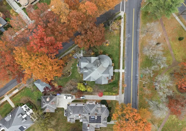 42nd image of 1176 Worthington St, Springfield, MA 01109 | MLS# 73539938