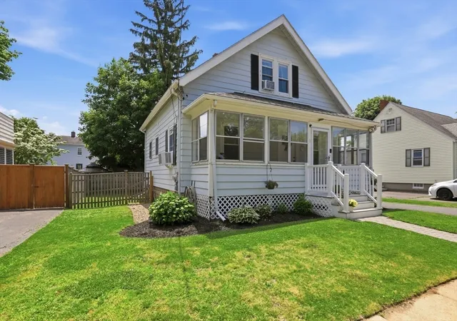 Photo 2 of Single family home for sale at 5 Linden Rd, Peabody, MA 01960 | MLS# 73552507 | Listing updated on 2026-09-18