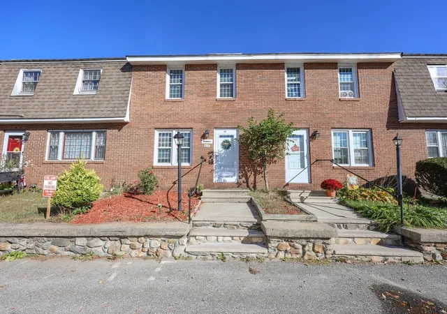 Homes for sale in Lowell, MA | 32a Rockingham Street, Lowell, MA 01852 | Houzeo