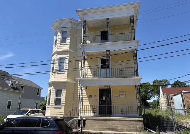 3rd image of 19 Clinton Ave, Brockton, MA 02301 | MLS# 73532156