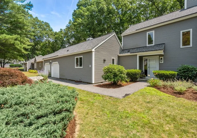 2nd image of 3 Steepletree Lane #3, Wayland, MA 01778 | MLS# 73551536