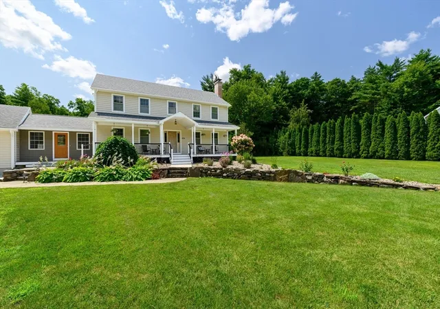 33rd image of 434 Batchelor St, Granby, MA 01033 | MLS# 73557341