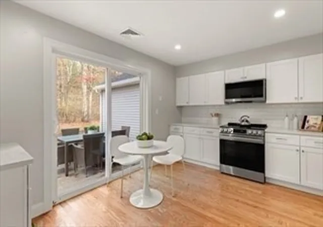 Homes for sale in Hudson, MA | 15 Barracks Road #15, Hudson, MA 01749 | MLS# 73489800