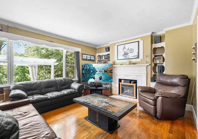 Homes for sale in Taunton, MA | 350 Tremont St, Taunton, MA 02780 | MLS# 73545506