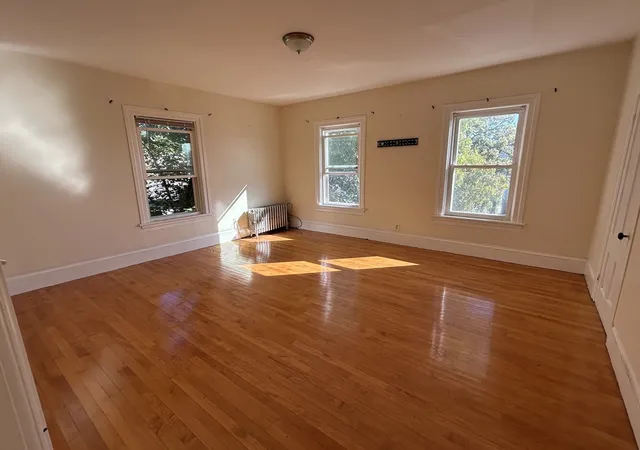 Homes for sale in Worcester, MA | 23 Lakewood St, Worcester, MA 01603 | MLS# 73503836