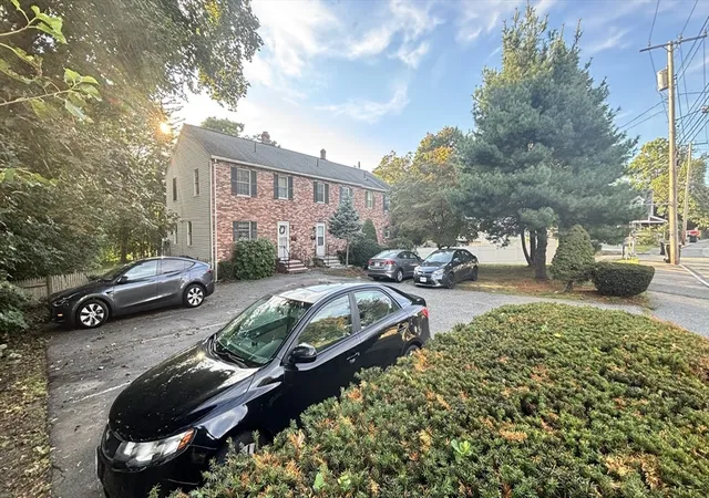 35th image of 74 Elm St #A, Framingham, MA 01701 | MLS# 73566866