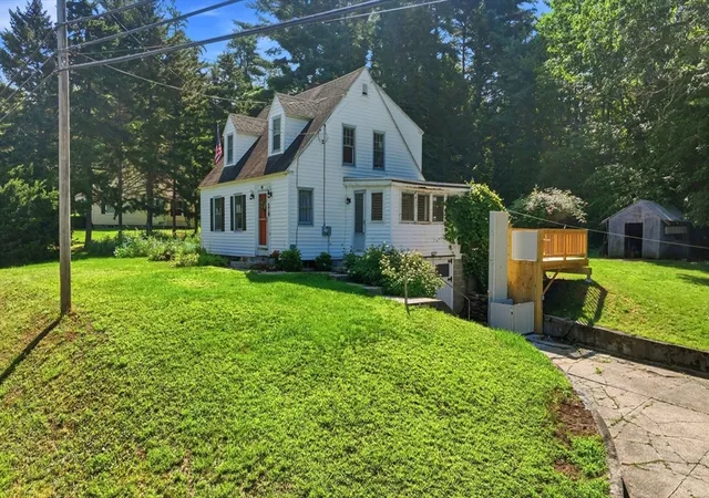 4th image of 219 Old Warren Rd, Palmer, MA 01069 | MLS# 73554482