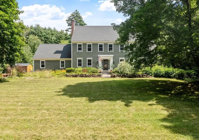 2nd image of 11 Francis Ave, Lunenburg, MA 01462 | MLS# 73562662