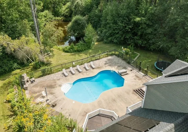 42nd image of 11 Francis Ave, Lunenburg, MA 01462 | MLS# 73562662
