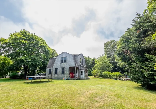 2nd image of 48 Plantingfield Way, Edgartown, MA 02539 | MLS# 73545630