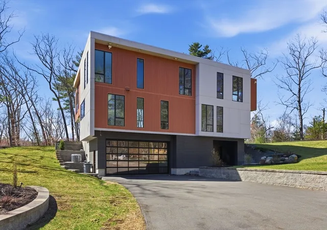 1st image of 20 Dogwood Ln, North Reading, MA 01864 | MLS# 73531564