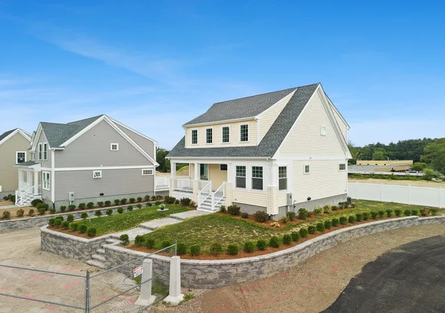 2nd image of 3 Jasmine Way, Bridgewater, MA 02324 | MLS# 73538657