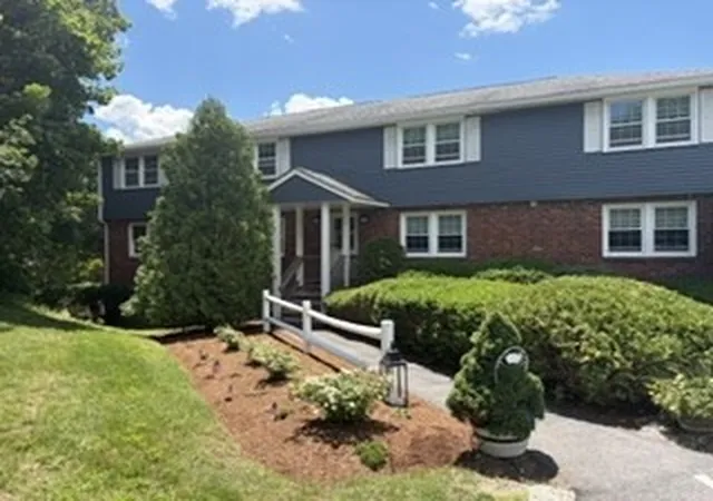 2nd image of 10 Zabriskie Dr #E, Newburyport, MA 01950 | MLS# 73551094