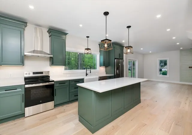 Photo 4 of Sale Pending at 14 Corliss Hl Rd, Haverhill, MA 01830 | MLS# 73372093 | Listing updated on 2026-02-17