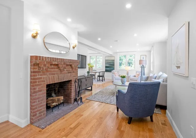 4th image of 5 Pinetree Lane, Tisbury, MA 02568 | MLS# 73516062