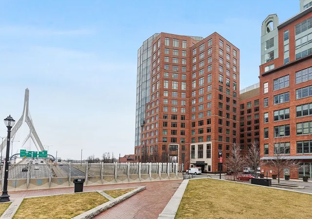 Homes for sale in Boston, MA | 100 Lovejoy Wharf, Boston, MA 02114 | Houzeo