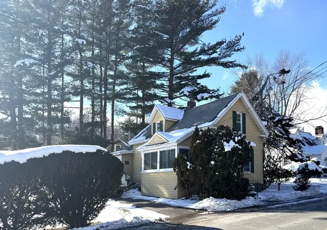 2nd image of 386 June St, Worcester, MA 01602 | MLS# 73470103