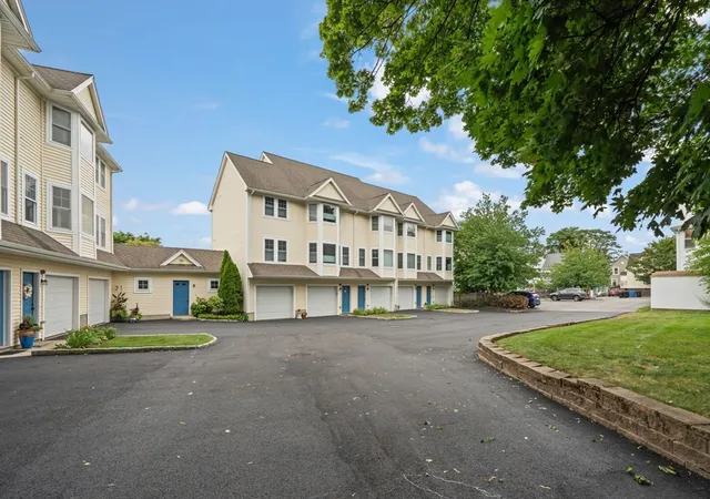 Photo 3 of Sale Pending at 14 1/2 Roundy #2, Beverly, MA 01915 | MLS# 73557279 | Listing updated on 2026-08-26