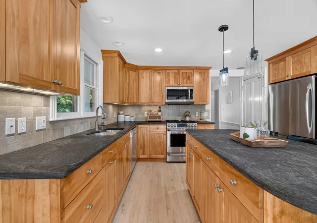 4th image of 11 Crescent St, Stow, MA 01775 | MLS# 73545150