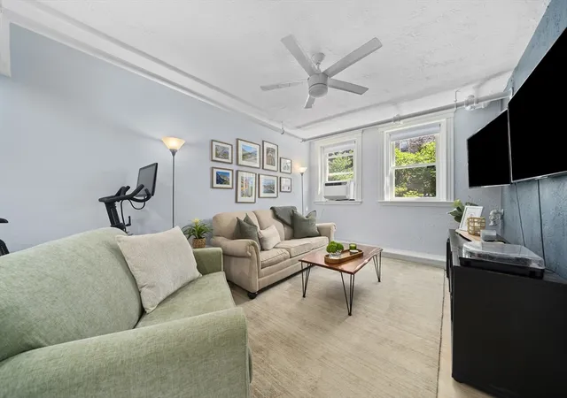 3rd image of 12 James St, Brookline, MA 02446