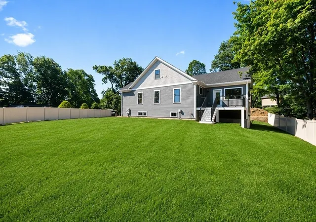 Photo 2 of Single family home for sale at 77 Farm St, Wakefield, MA 01880 | MLS# 73561046 | Listing updated on 2026-09-18