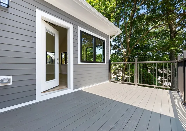 Photo 3 of Single family home for sale at 77 Farm St, Wakefield, MA 01880 | MLS# 73561046 | Listing updated on 2026-09-18