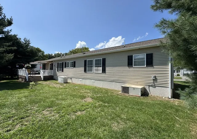 Photo 4 of Single family home for sale at 61 Brookstone Dr, Bridgewater, MA 02324 | MLS# 73570223 | Listing updated on 2026-09-29