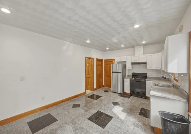 5th image of 52-54 Bowden St, Lowell, MA 01852 | MLS# 73553643