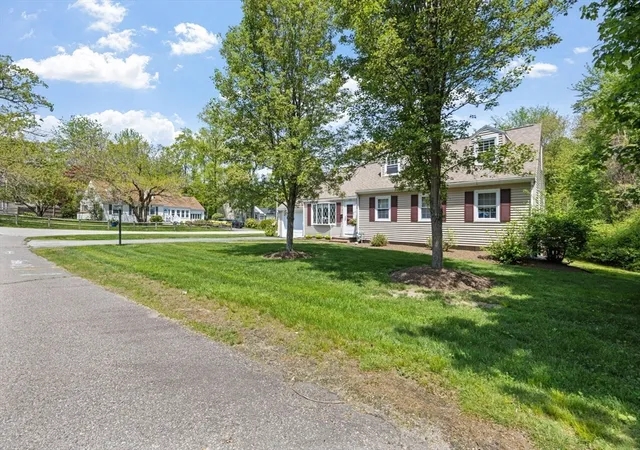 Homes for sale in South Weymouth, MA | 142 Bald Eagle Rd, South Weymouth, MA 02190 | MLS# 73522030