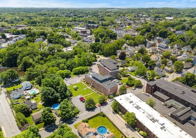 image of 25 Cedar St, Amesbury, MA 01913
