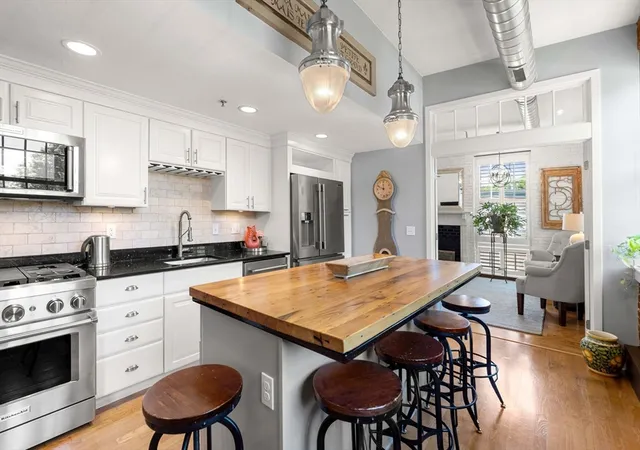 Homes for sale in Amesbury, MA | 25 Cedar St #17, Amesbury, MA 01913 | MLS# 73533761