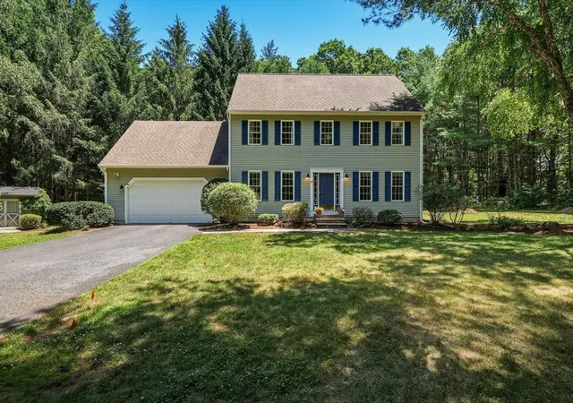 2nd image of 41 Country Ln, Sunderland, MA 01375 | MLS# 73546069