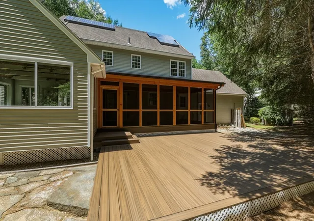 4th image of 41 Country Ln, Sunderland, MA 01375 | MLS# 73546069