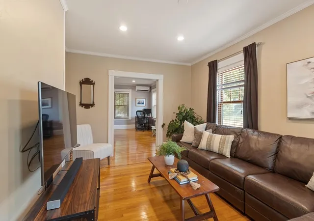 Photo 4 of Sale Pending at 188 Florence St, Melrose, MA 02176 | MLS# 73565475 | Listing updated on 2026-09-08